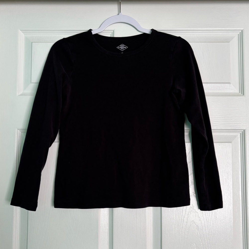 St. John's Bay Women’s Black Long Sleeve Top